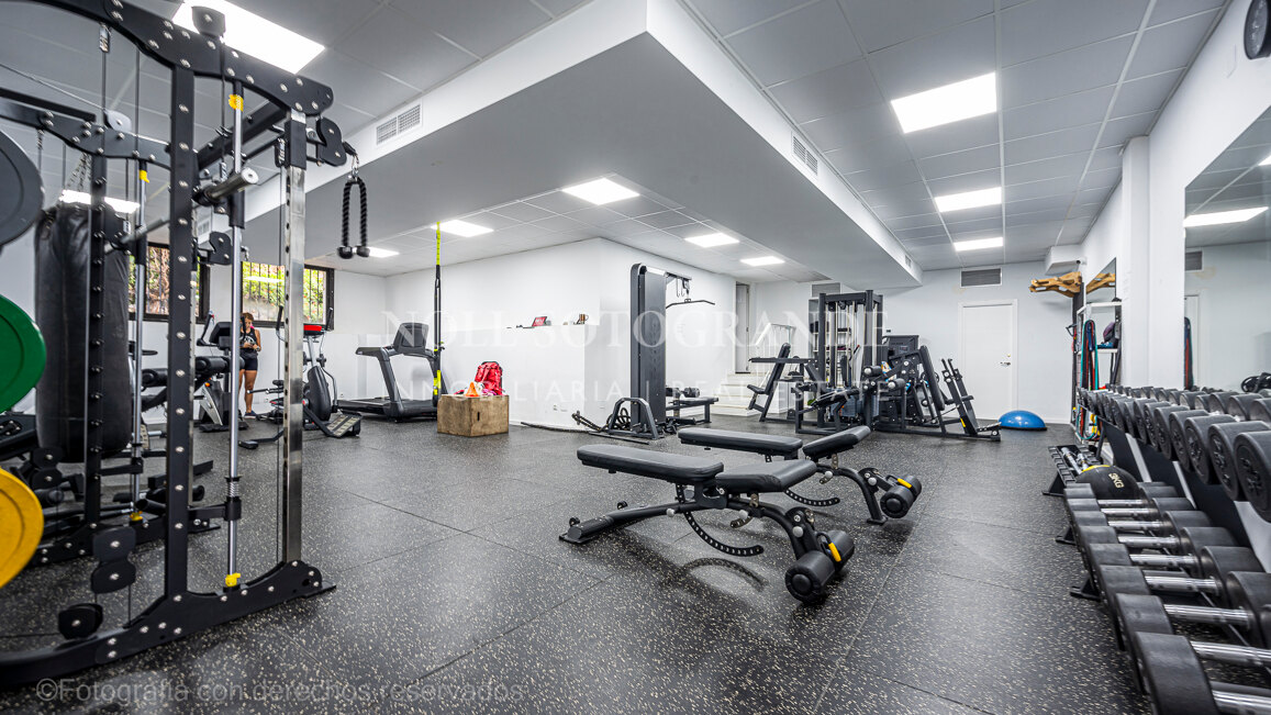 Charming 4-bed duplex apartment in Club Sierra, on the Istan Road, within walking distance to amenities