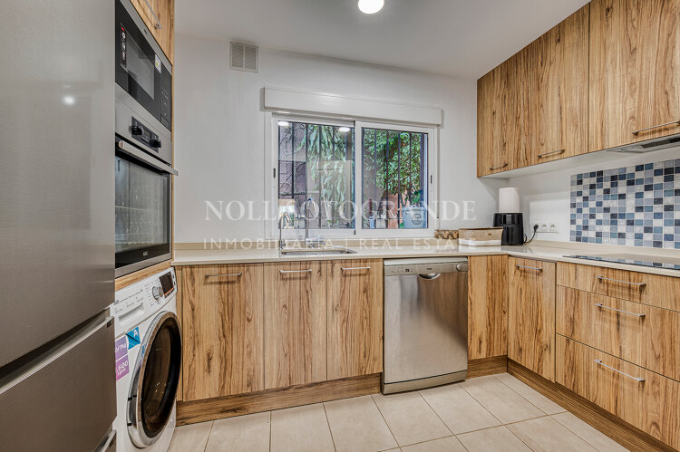 Charming 4-bed duplex apartment in Club Sierra, on the Istan Road, within walking distance to amenities