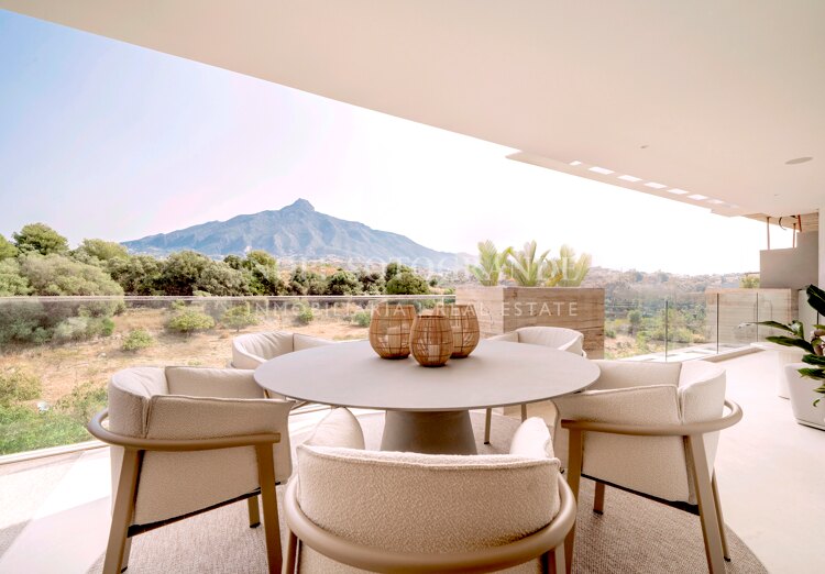 Brand new duplex penthouse within walking distance to Aloha Golf in Nueva Andalucia, Marbella