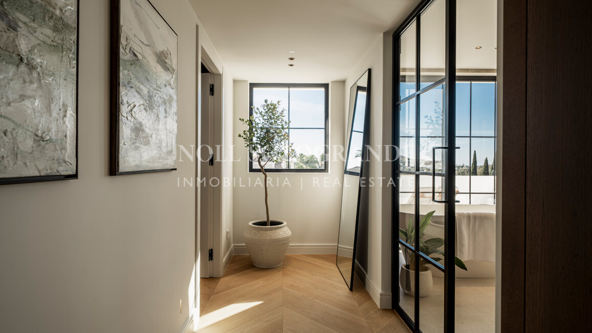 Contemporary quality villa in Nueva Andalucia Golf Valley, Marbella