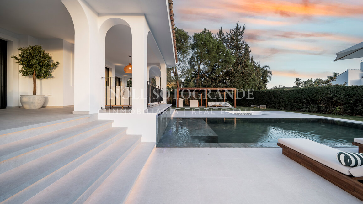 Contemporary quality villa in Nueva Andalucia Golf Valley, Marbella