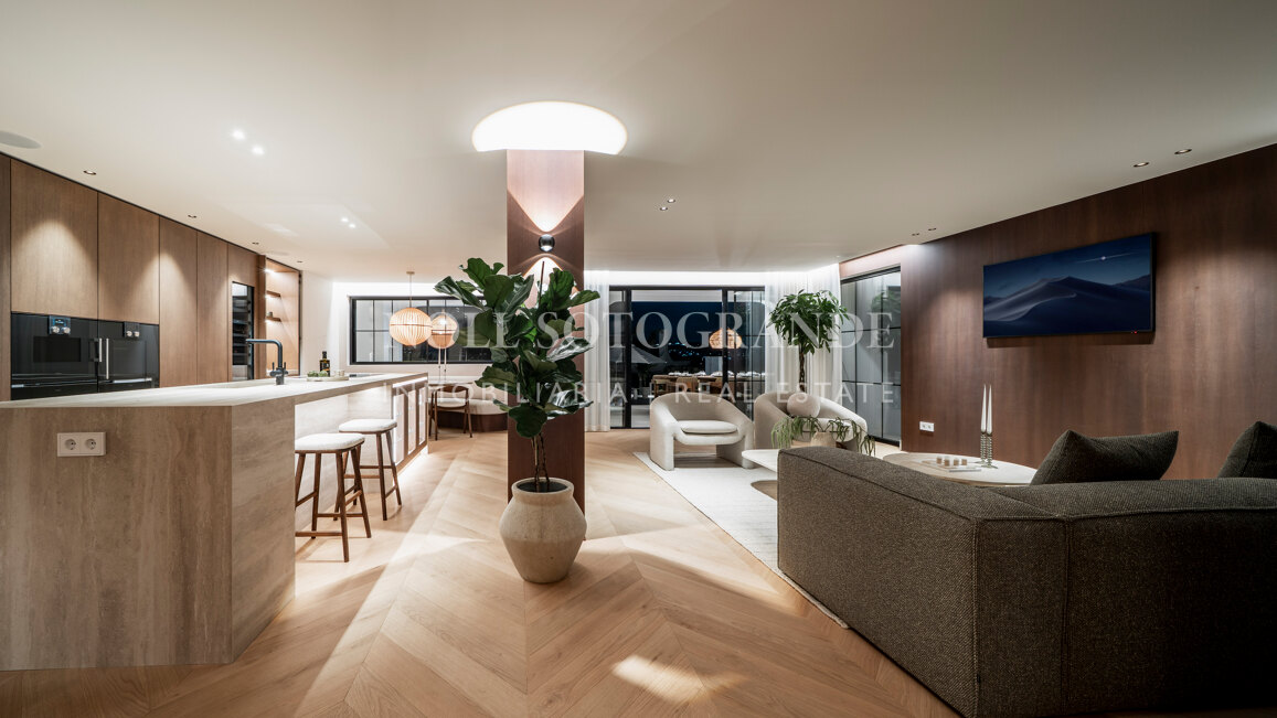 Contemporary quality villa in Nueva Andalucia Golf Valley, Marbella