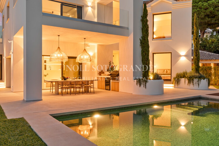 Villa zum Verkauf in La Alqueria, Benahavis