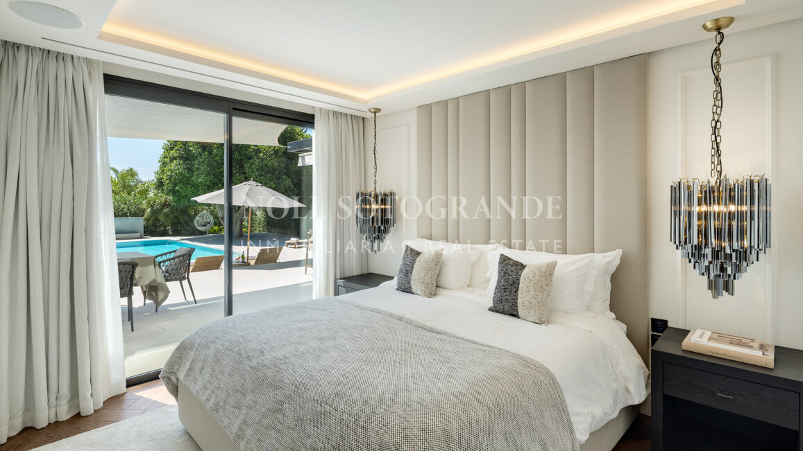 Villa zum Verkauf in Los Naranjos, Nueva Andalucia