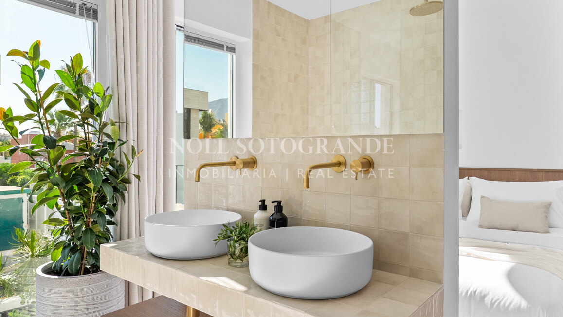 Adosado en venta en Altos del Rodeo, Nueva Andalucia