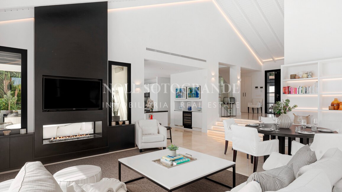 Villa reformada junto al campo de golf Los Naranjos, Nueva Andalucía