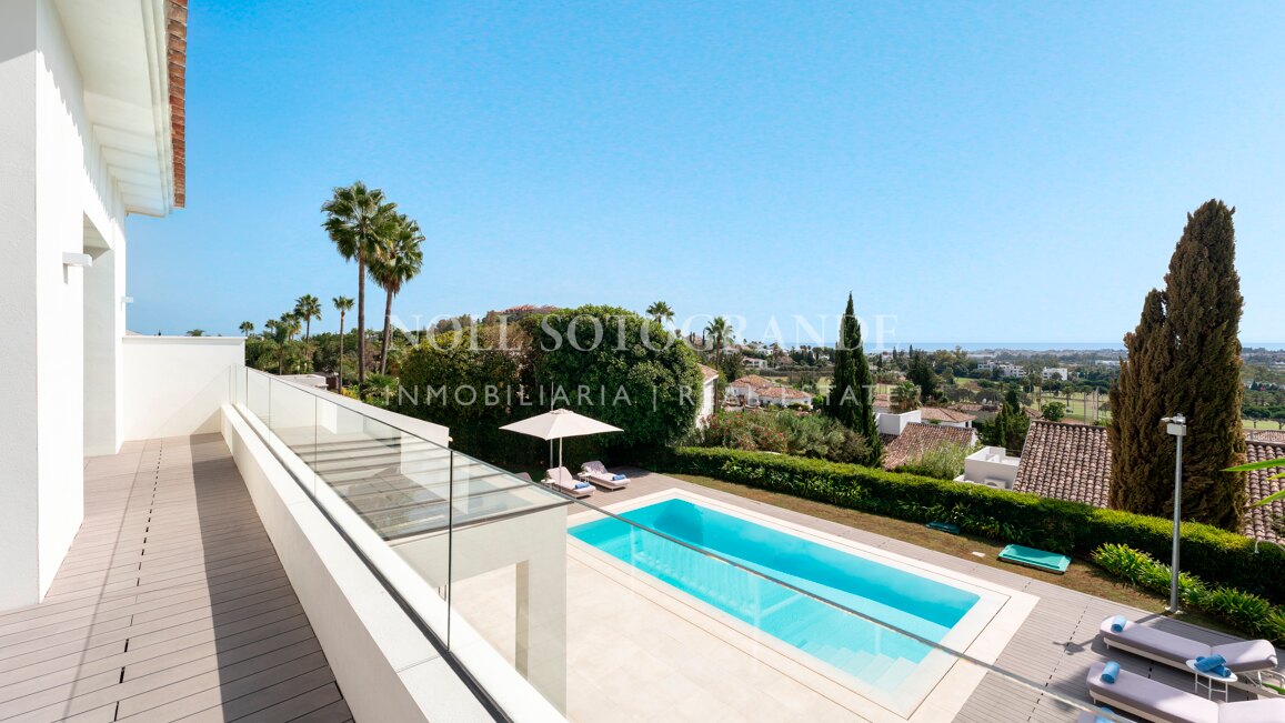 Villa reformada junto al campo de golf Los Naranjos, Nueva Andalucía