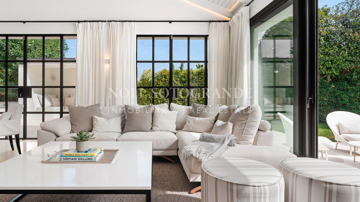 Villa reformada junto al campo de golf Los Naranjos, Nueva Andalucía