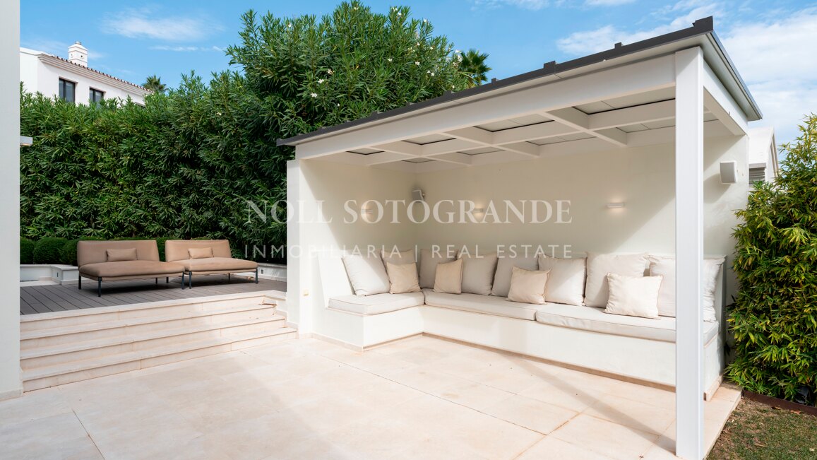 Villa reformada junto al campo de golf Los Naranjos, Nueva Andalucía