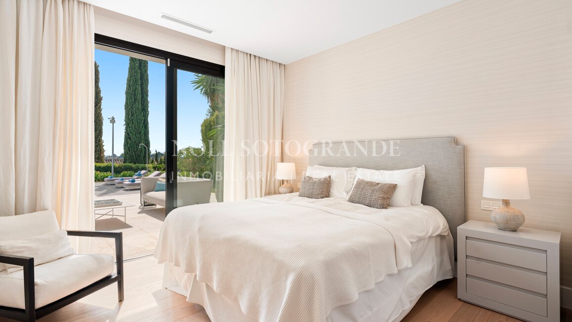 Villa reformada junto al campo de golf Los Naranjos, Nueva Andalucía