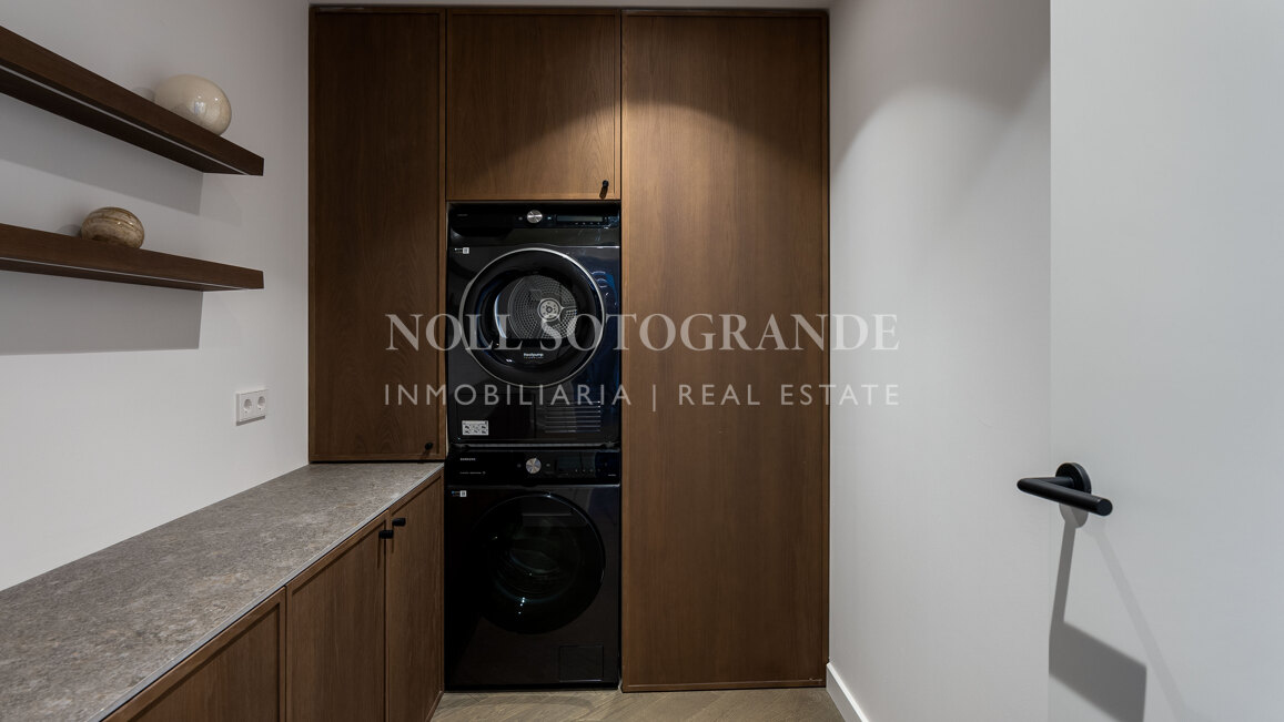 Fully renovated duplex penthouse with panoramic sea views in Nueva Andalucia, Marbella