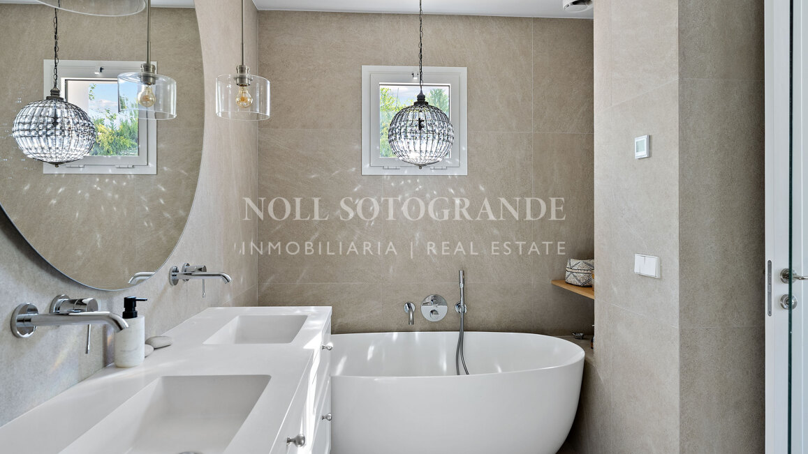 Ground Floor Duplex zum Verkauf in Alcores del Golf, Nueva Andalucia