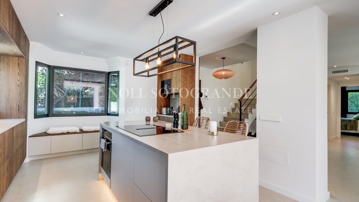 4-bedroom family home in Nueva Andalucia Golf Valley, Marbella