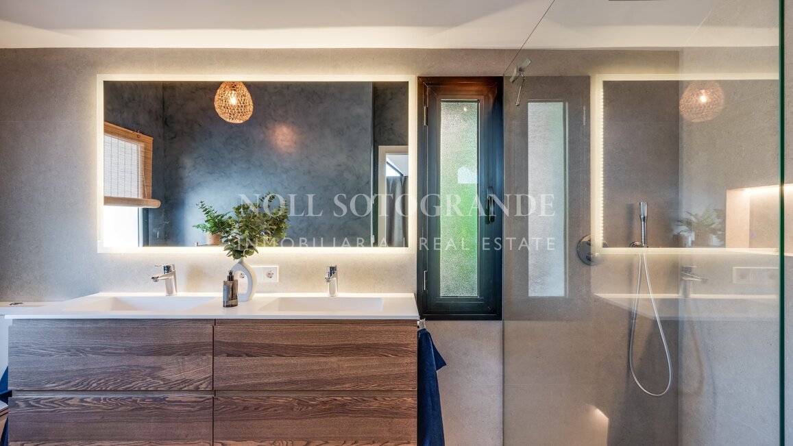 4-bedroom family home in Nueva Andalucia Golf Valley, Marbella