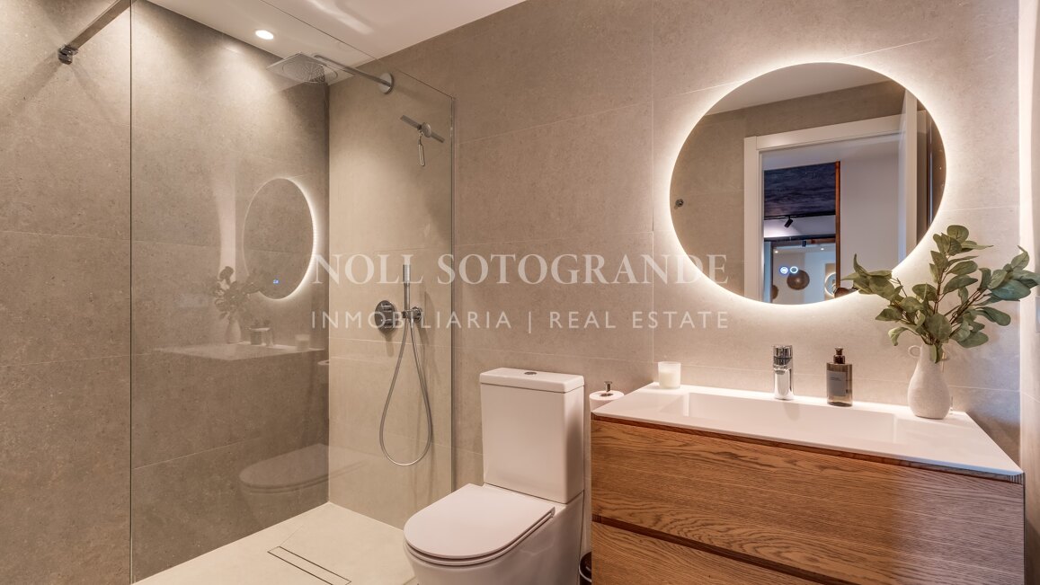 4-bedroom family home in Nueva Andalucia Golf Valley, Marbella