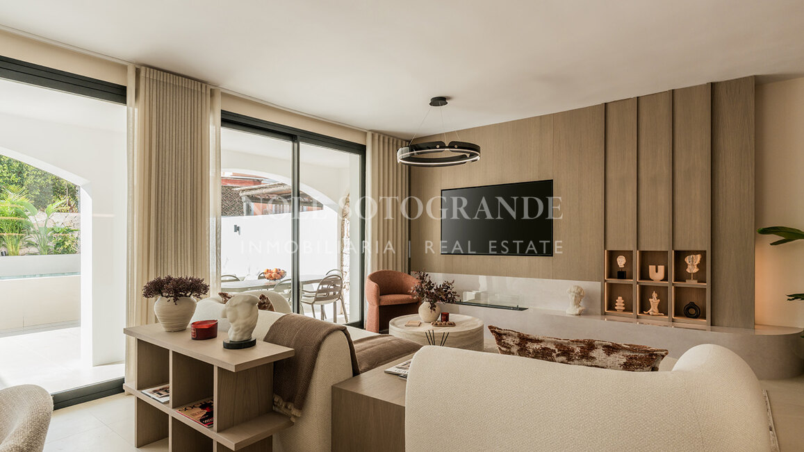 Beachside corner townhouse with heated plunge pool in San Pedro Playa