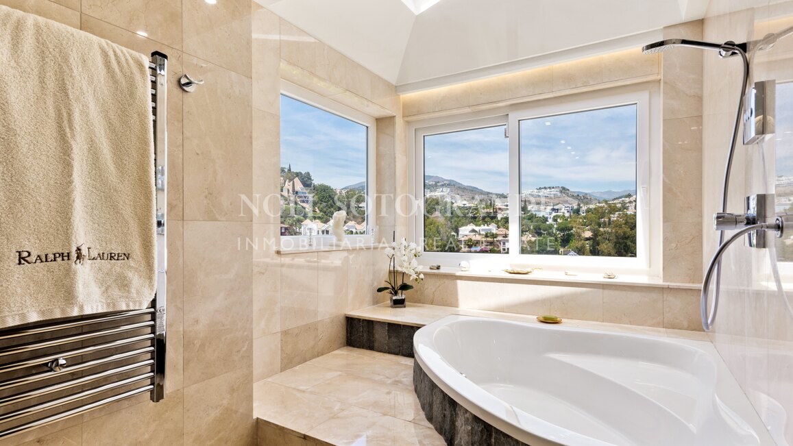 Villa zum Verkauf in La Quinta Golf, Benahavis