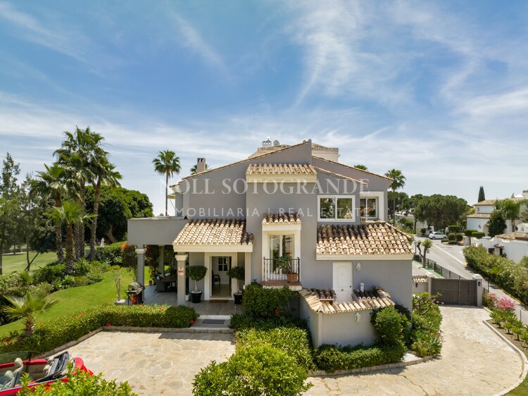 Villa zum Verkauf in La Quinta Golf, Benahavis