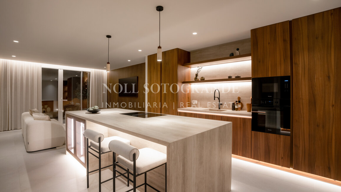 Zweistöckiges Penthouse zum Verkauf in Alminar de Marbella, Nueva Andalucia