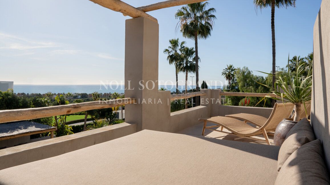 Totally refurbished Mediterranean style 5-bed villa with sea views in Estepona