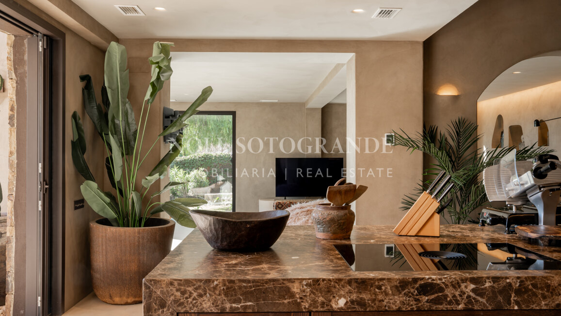 Totally refurbished Mediterranean style 5-bed villa with sea views in Estepona