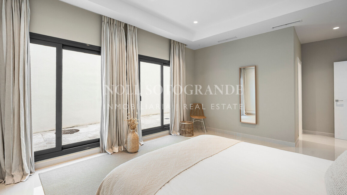 Villa for sale in La Quinta, Benahavis