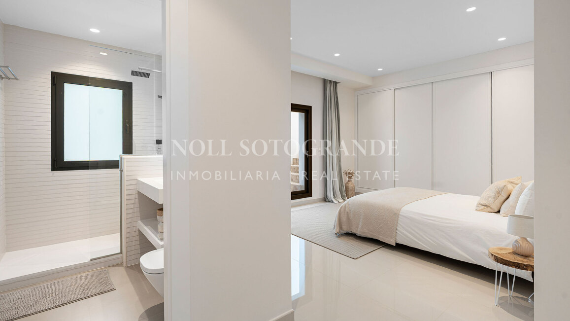 Villa for sale in La Quinta, Benahavis