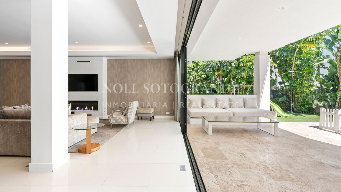 Villa for sale in La Quinta, Benahavis