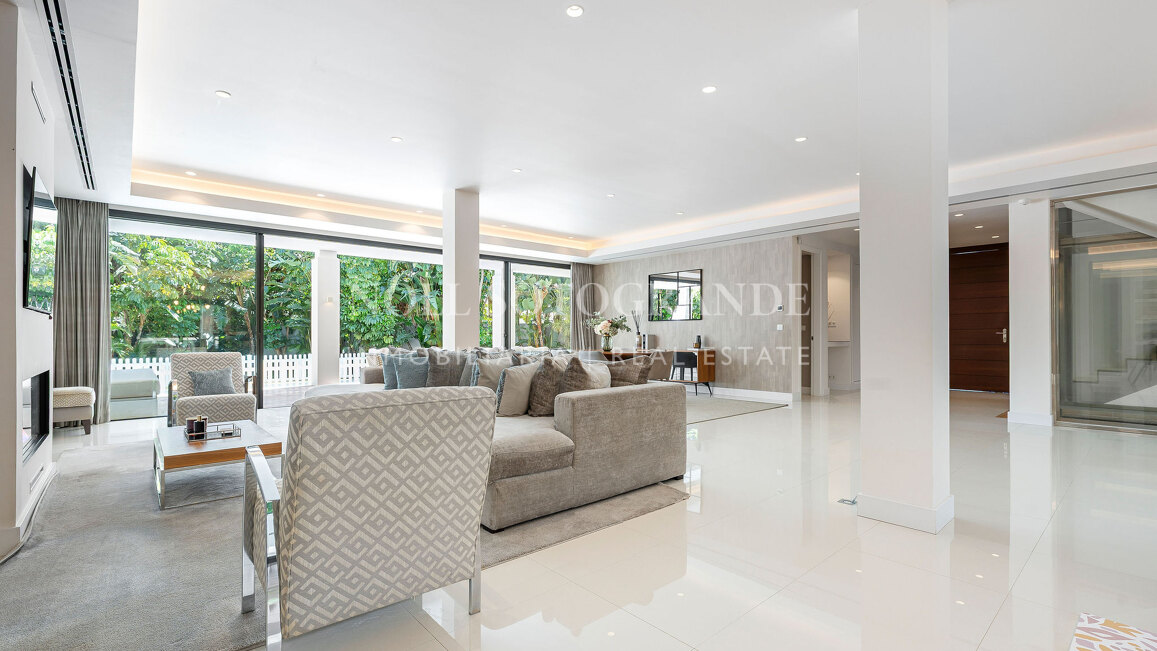 Villa for sale in La Quinta, Benahavis