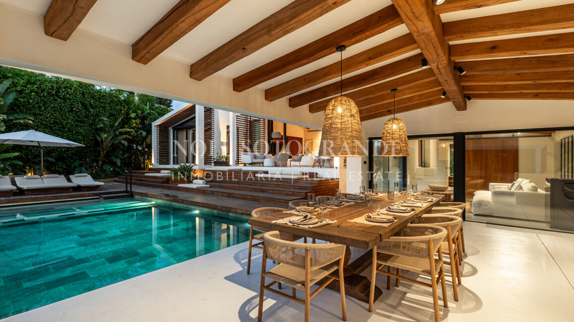 Villa zum Verkauf in Los Naranjos, Nueva Andalucia