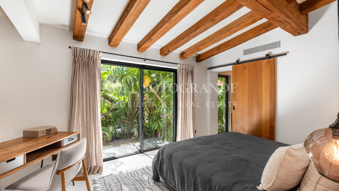 Villa zum Verkauf in Los Naranjos, Nueva Andalucia