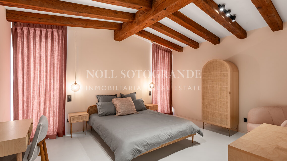 Villa zum Verkauf in Los Naranjos, Nueva Andalucia