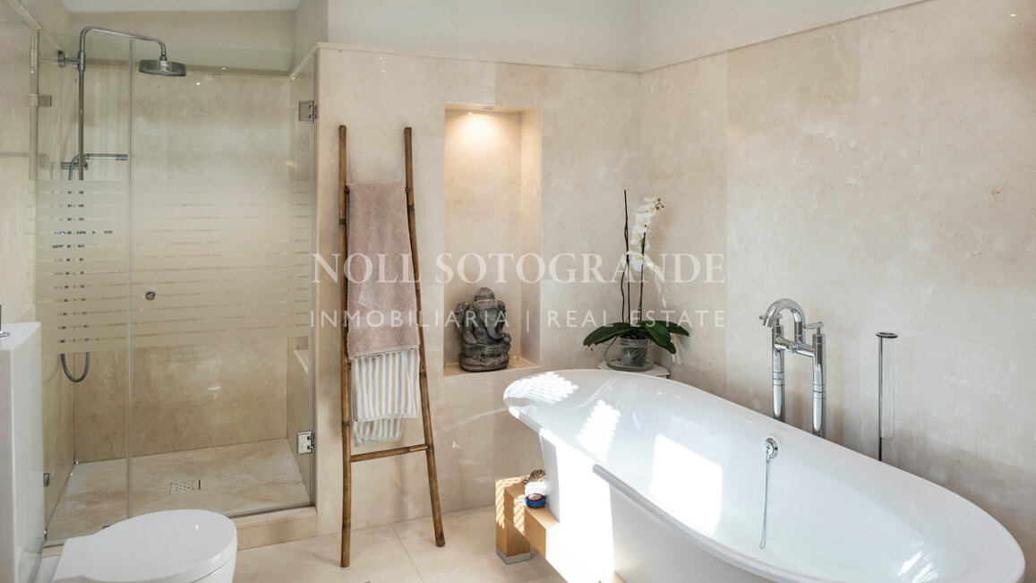 Villa zum Verkauf in Fuente del Espanto, Benahavis