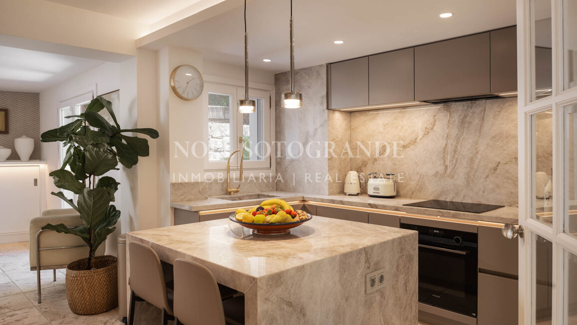 Villa zum Verkauf in Fuente del Espanto, Benahavis