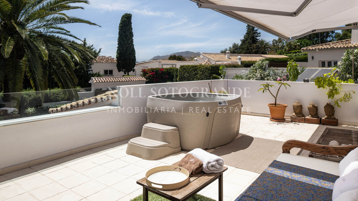 Villa zum Verkauf in Fuente del Espanto, Benahavis