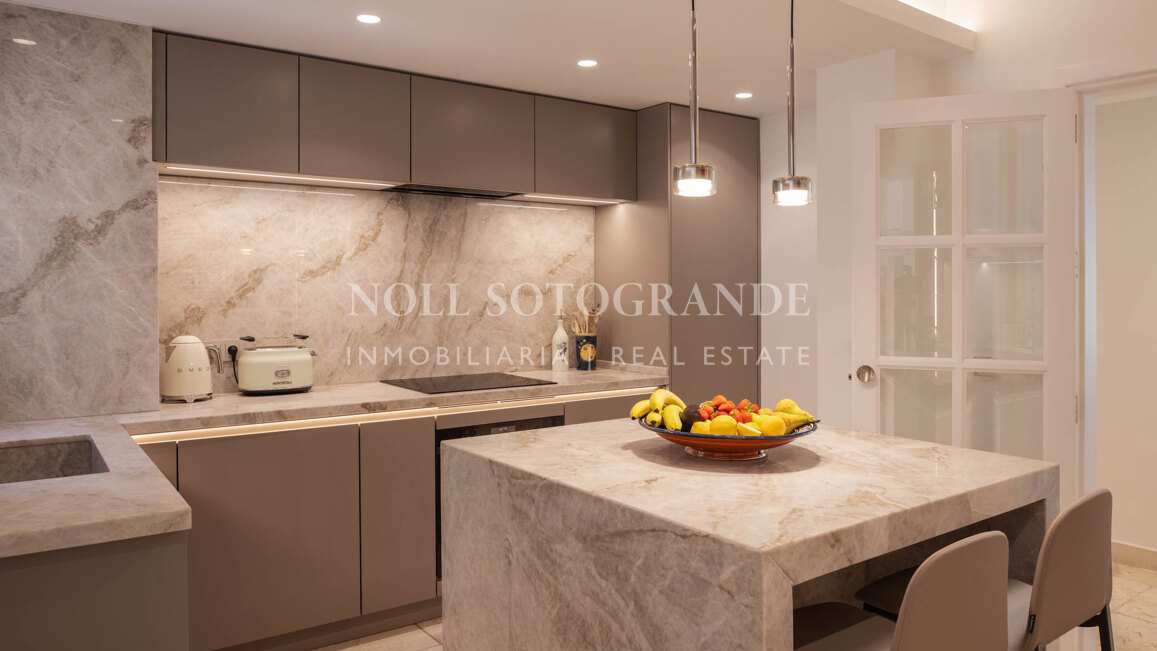 Villa zum Verkauf in Fuente del Espanto, Benahavis