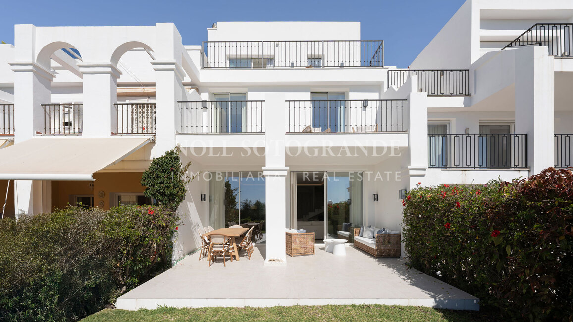 Reihenhaus zum Verkauf in La Quinta Golf, Benahavis