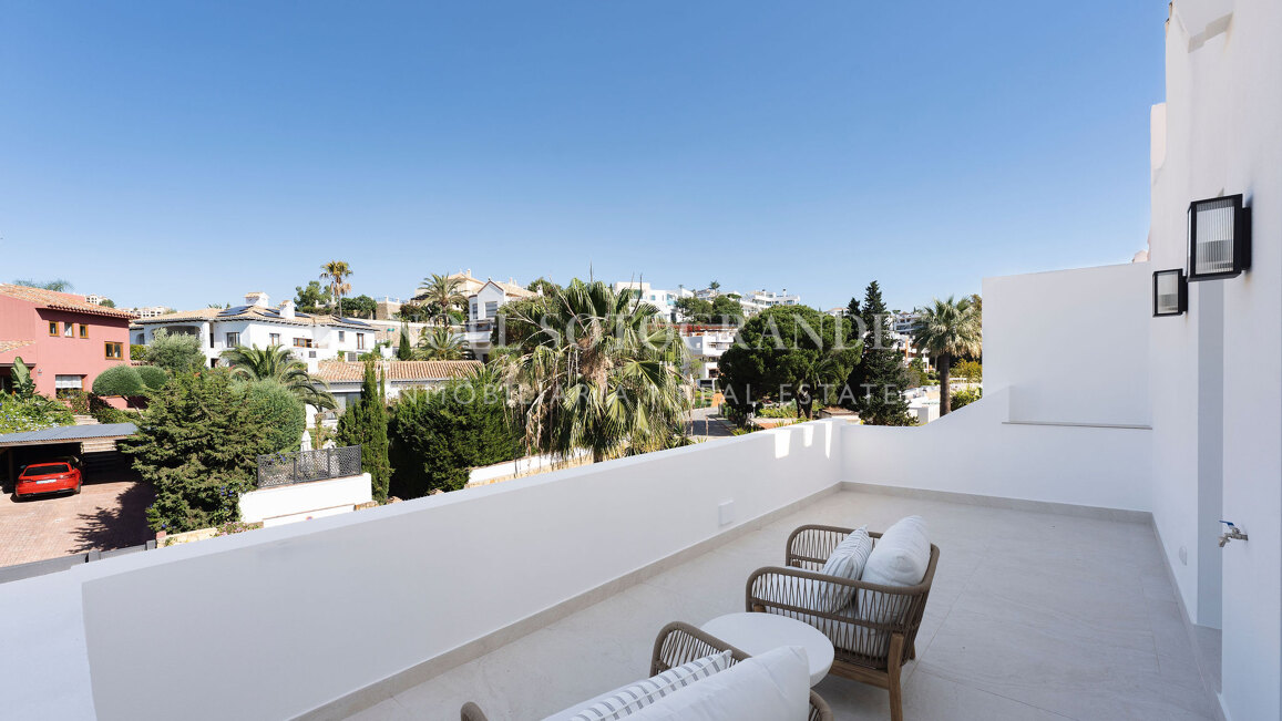 Reihenhaus zum Verkauf in La Quinta Golf, Benahavis