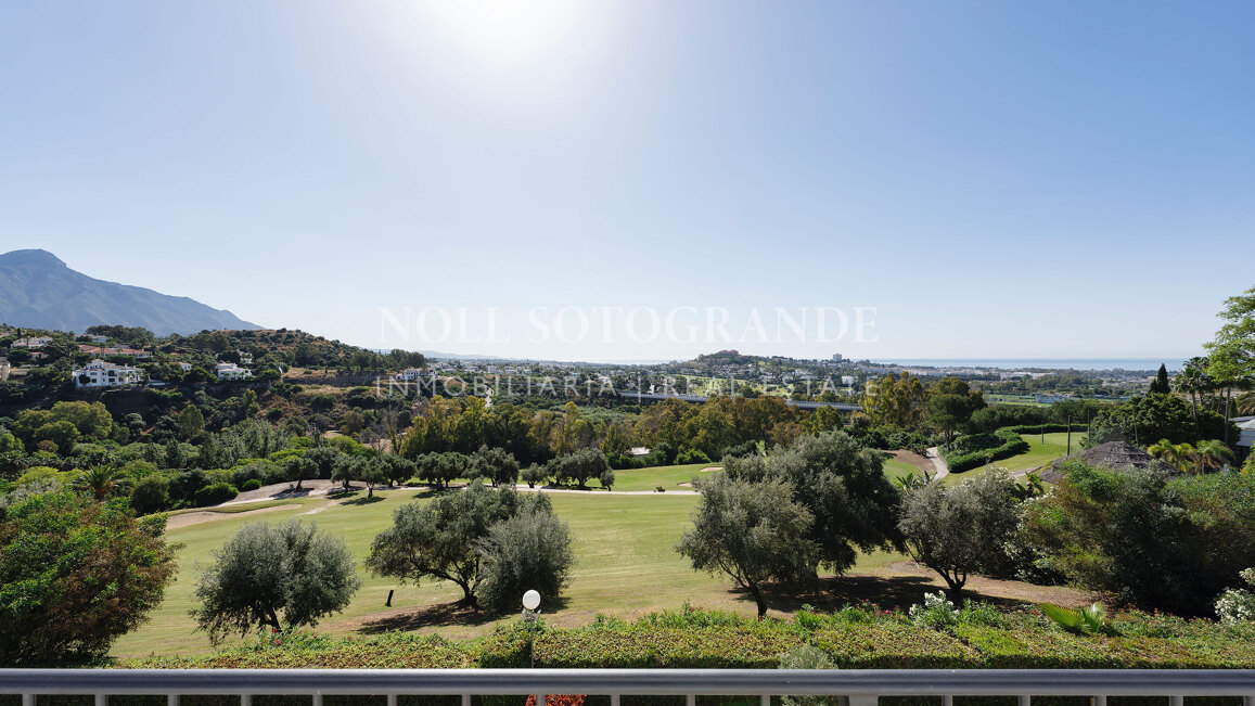 Reihenhaus zum Verkauf in La Quinta Golf, Benahavis