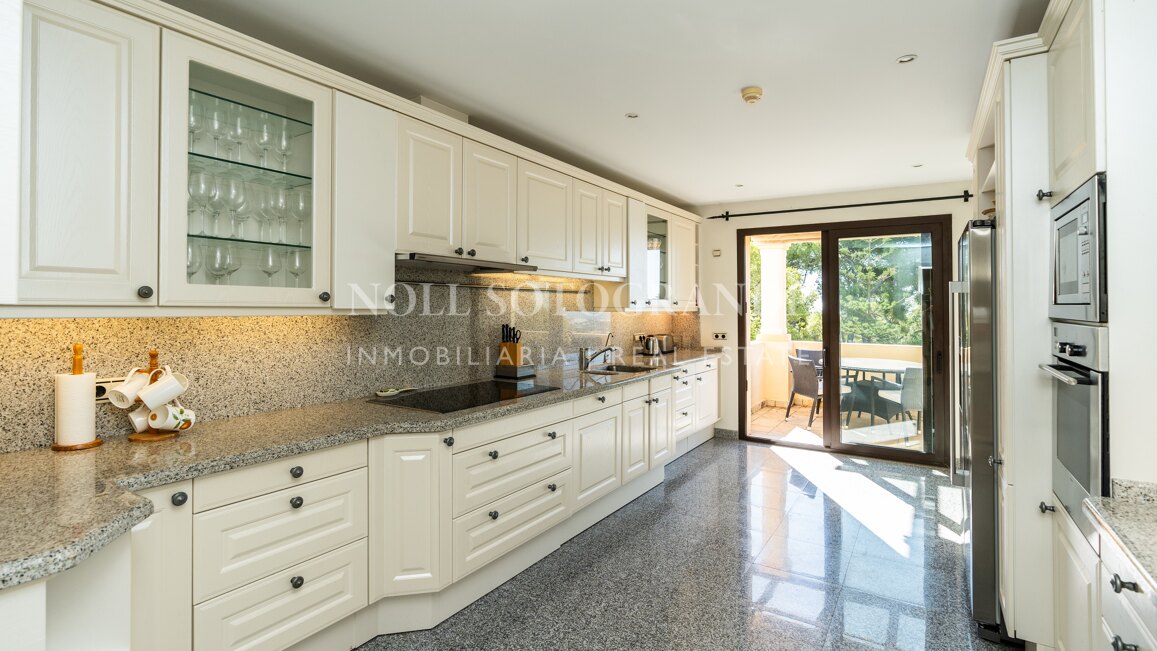 Wohnung zum Verkauf in Aloha Park, Nueva Andalucia