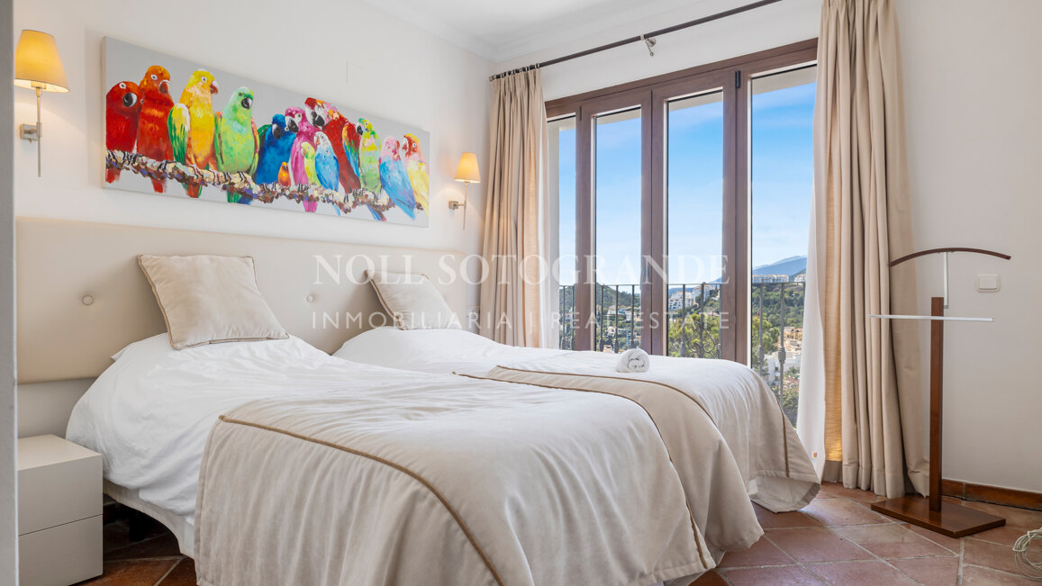 Recently refurbished Andalusian style 5-bed townhouse in Benahavis