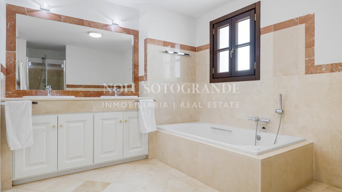 Recently refurbished Andalusian style 5-bed townhouse in Benahavis