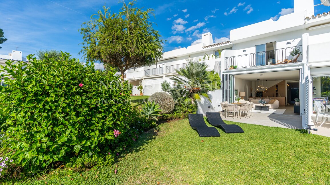 Reihenhaus zum Verkauf in La Rinconada, Nueva Andalucia