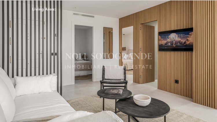 Totally Refurbished 2 Bedroom Penthouse with Panoramic Views In La Quinta