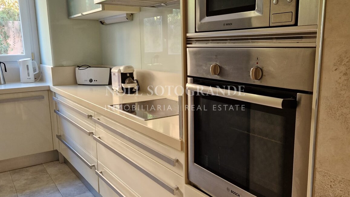 Erdgeschosswohnung zum Verkauf in Vista Real, Nueva Andalucia