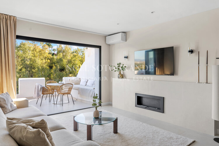 Wohnung zum Verkauf in Los Almendros, Benahavis