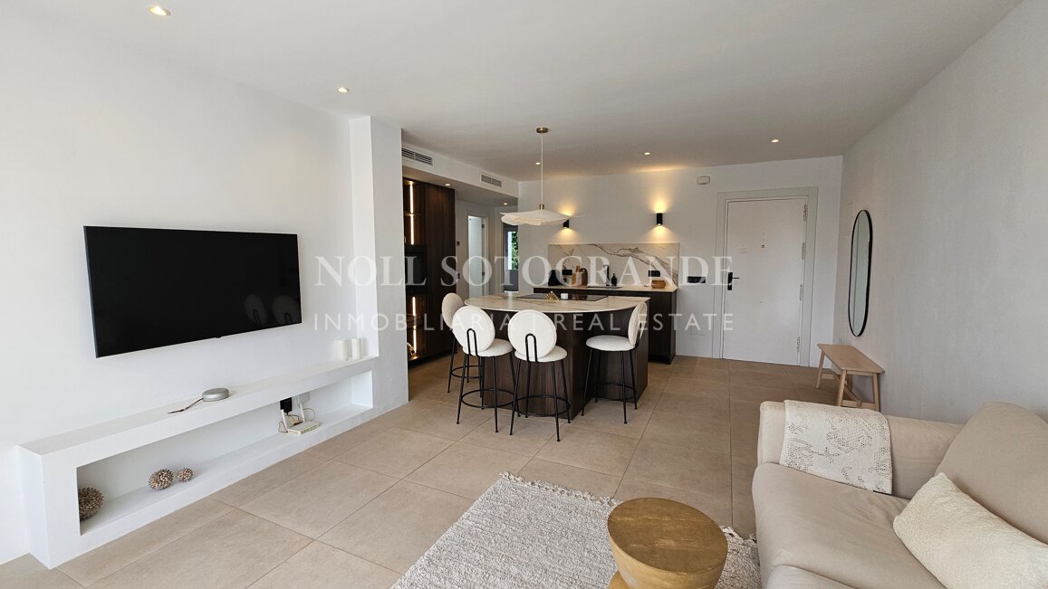 Recently renovated golf penthouse with great views in La Quinta, Benahavis