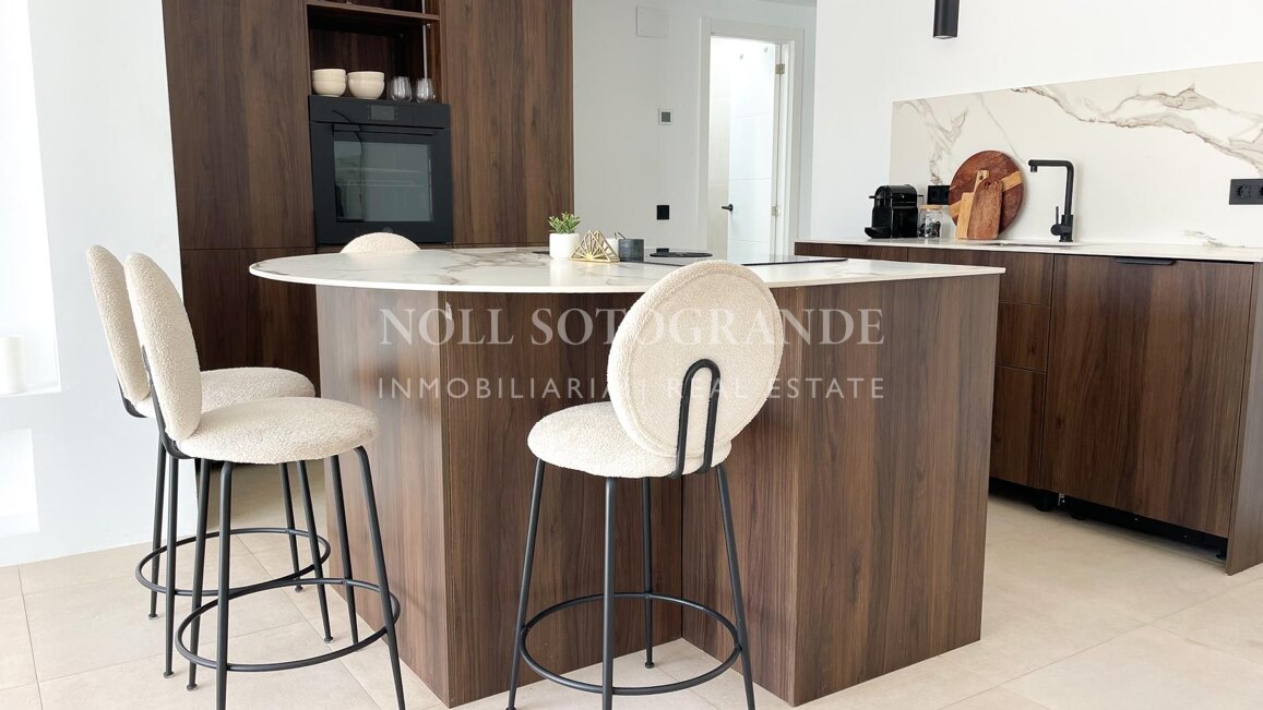 Recently renovated golf penthouse with great views in La Quinta, Benahavis