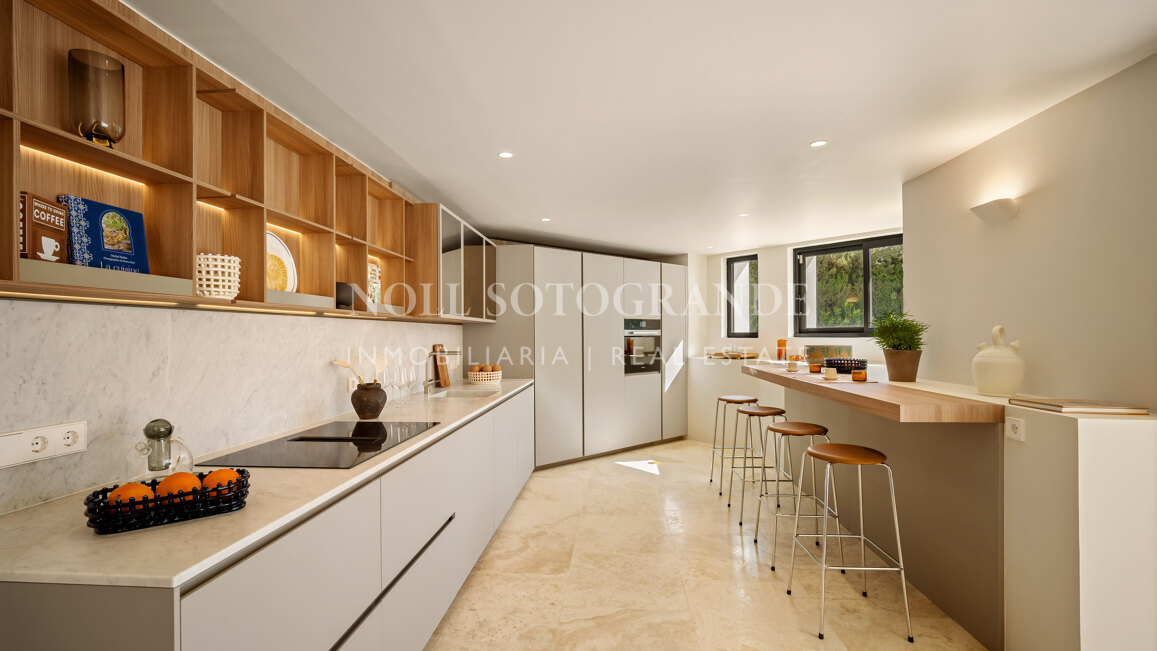 Immaculate and very private 4-bedroom villa in Las Brisas, in Nueva Andalucía´s Golf Valley