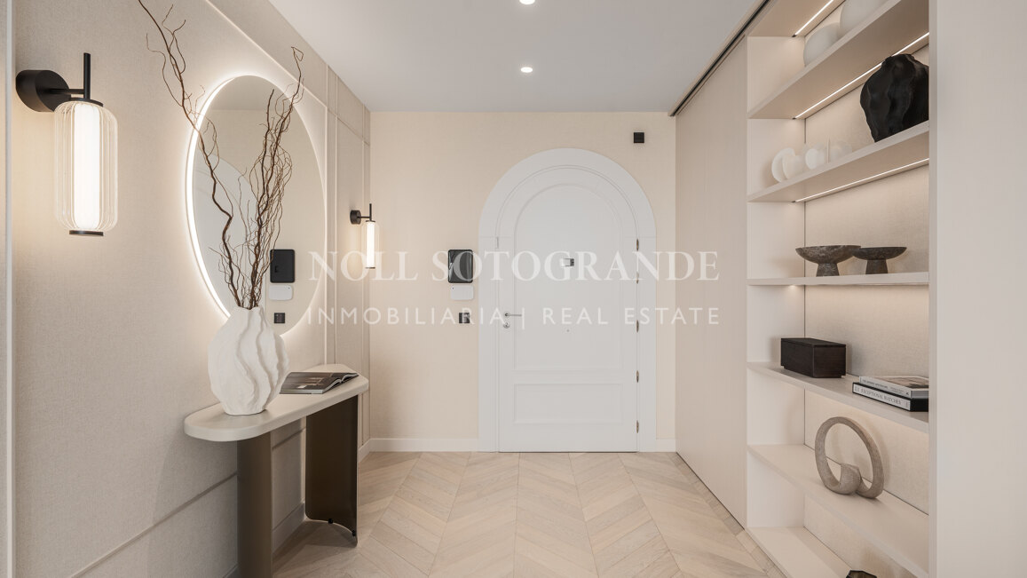 Newly renovated 4 bedroom duplex with sea and golf views in Nueva Andalucía, Marbella